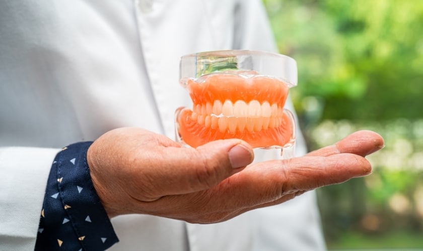 which type of denture is best